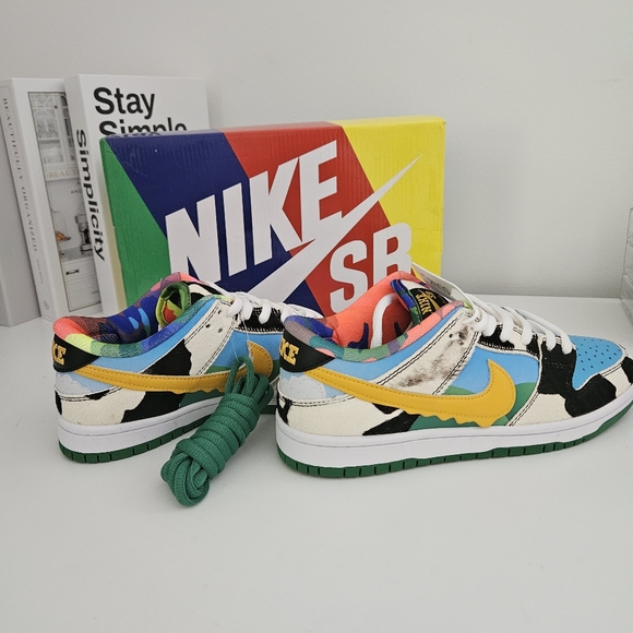 MultiColored Dunks - Picture 6 of 7